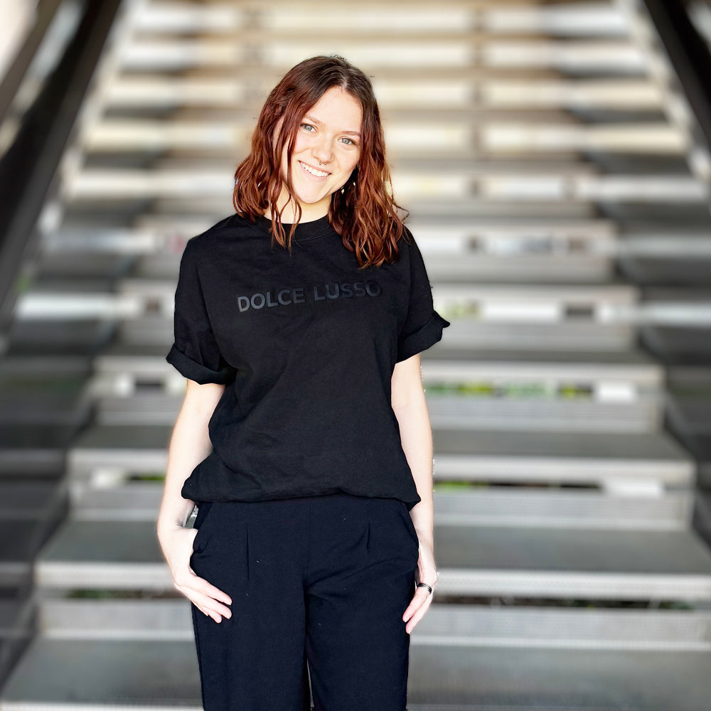 UNISEX DOLCE LUSSO T-SHIRT