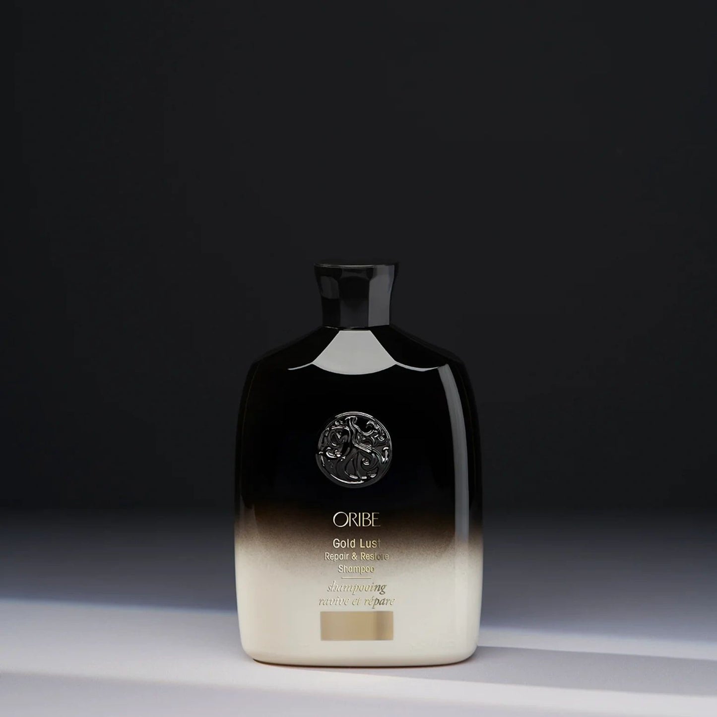 Oribe Gold Lust Repair and Restore Shampoo for strengthening damaged hair and restoring shine