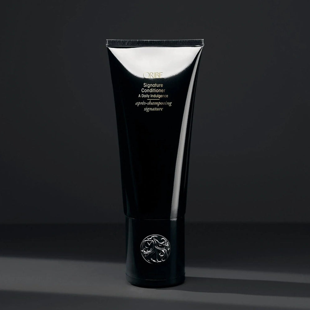 Oribe Signature Conditioner luxury daily moisturizing conditioner for smooth hydrated hair