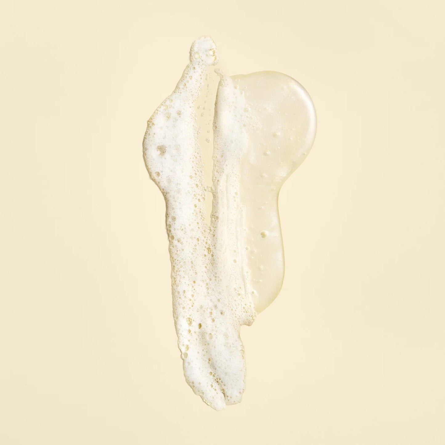 close up texture of Oribe Gold Lust Restorative Shampoo